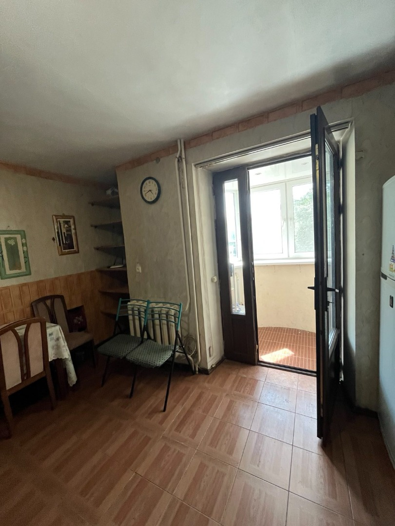 продажа трехкомнатной квартиры номер A-173229 в Приморском районе, фото номер 17